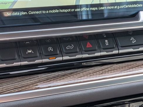 Used 2022 Chevrolet Silverado 1500 LT w/ Z71 Off-Road Package image 23