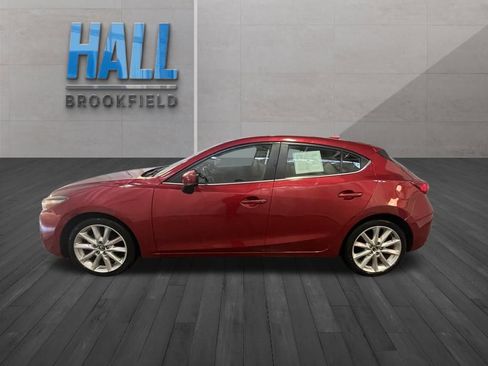 Used 2017 MAZDA MAZDA3 Grand Touring FWD image 2