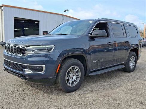 New 2024 Jeep Wagoneer 4WD w/ HD Trailer Tow Package image 10