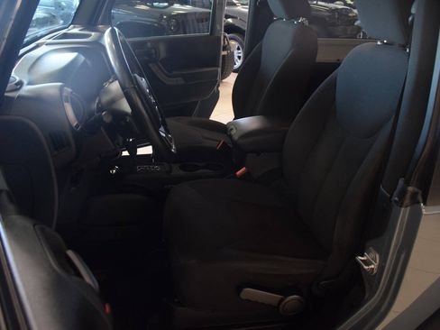 Used 2015 Jeep Wrangler Sport AWD/4WD image 31