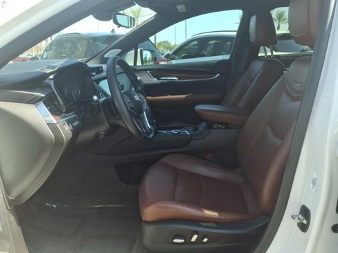 Used 2021 Cadillac XT5 Premium Luxury FWD image 23
