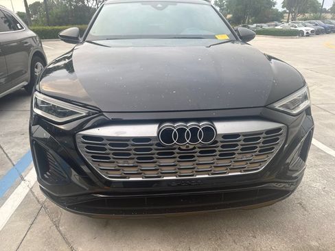 Used 2024 Audi Q8 e-tron Premium AWD/4WD image 7
