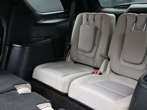 Used 2018 Ford Explorer 4WD w/ Class II Trailer Tow Package image 28