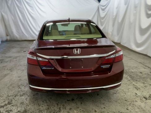 Used 2017 Honda Accord Touring image 7