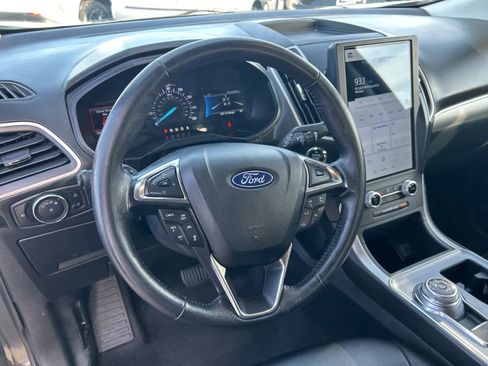Used 2022 Ford Edge SEL w/ Convenience Package image 32