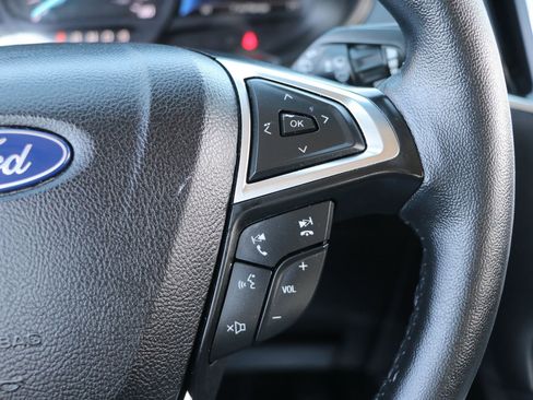 Used 2024 Ford Edge Titanium image 19