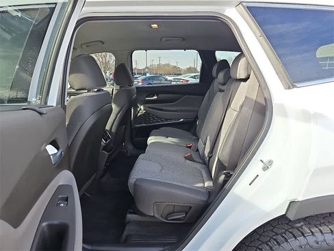 Used 2019 Hyundai Santa Fe SEL w/ Cargo Package image 10