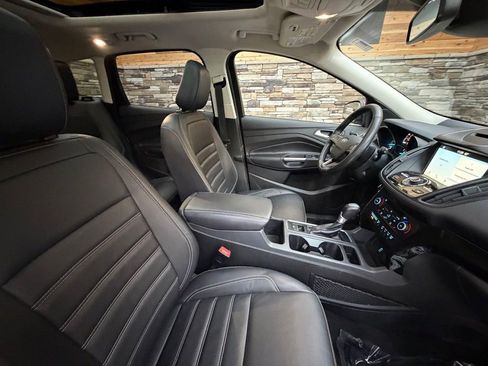 Used 2018 Ford Escape Titanium w/ Ford Safe & Smart Package AWD/4WD image 15