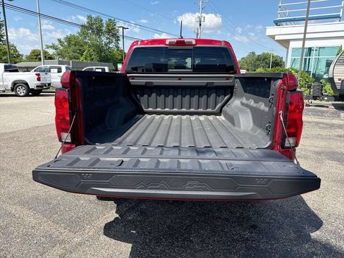 Used 2024 Chevrolet Colorado Trail Boss AWD/4WD image 24