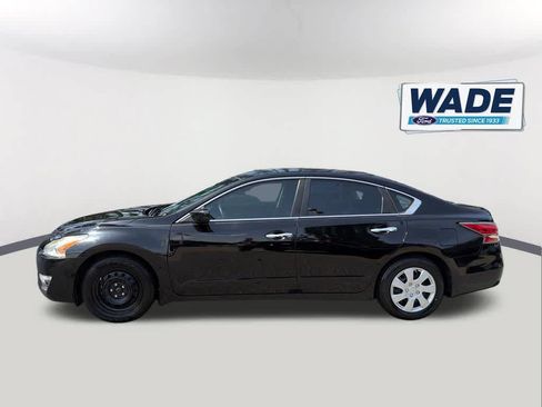 Used 2014 Nissan Altima 2.5 S w/ Display Audio Package FWD image 8