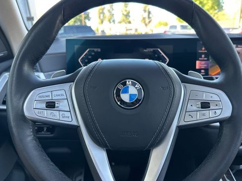 Used 2023 BMW X7 xDrive40i w/ Premium Package AWD/4WD image 24