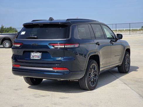 New 2026 Jeep Grand Cherokee L Summit w/ Obsidian Package AWD/4WD image 5
