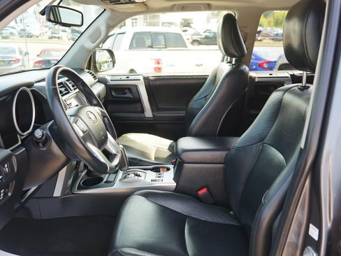 Used 2013 Toyota 4Runner Limited AWD/4WD image 11