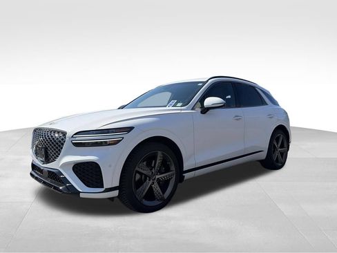 Used 2023 Genesis GV70 2.5T w/ Sport Prestige Package AWD/4WD image 3