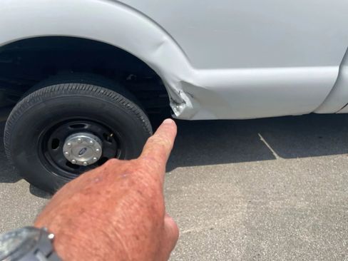 Used 2016 Ford F250 XL w/ Power Equipment Group image 3