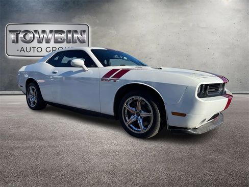 Used 2013 Dodge Challenger R/T Plus image 2