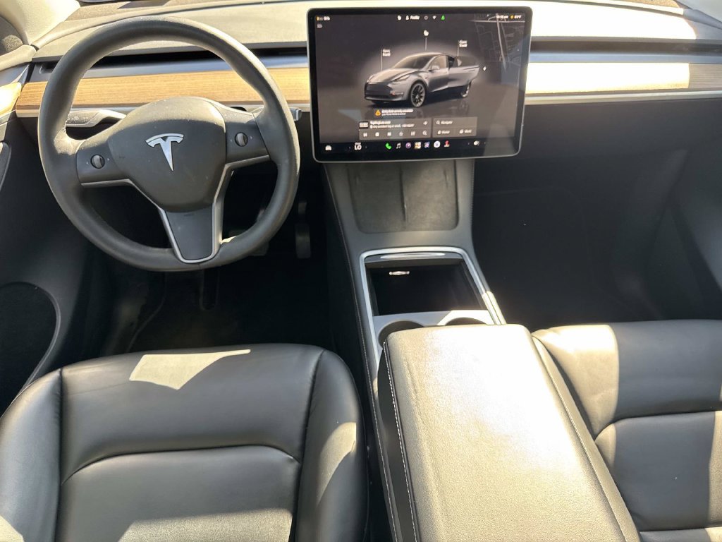 Used 2023 Tesla Model Y Long Range AWD/4WD image 9