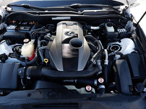 Used 2017 Lexus IS 200t image 23