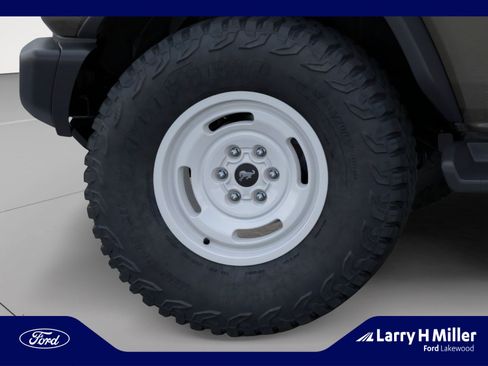 New 2026 Ford Bronco Heritage Edition AWD/4WD image 21