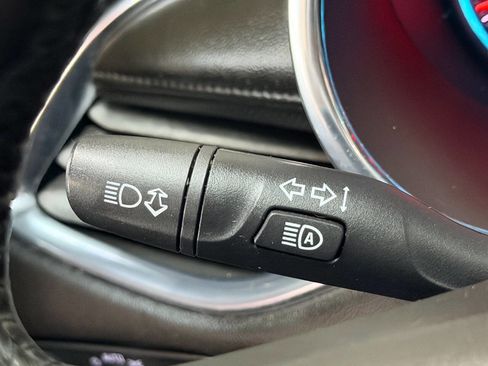 Used 2018 Chevrolet Malibu Premier w/ Premier Sun and Wheel Package image 31