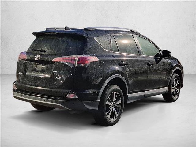Used 2018 Toyota RAV4 XLE FWD image 5