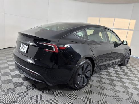 Used 2025 Tesla Model 3 Long Range image 6
