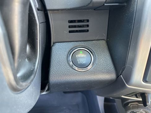 Used 2022 Ford F250 Platinum image 17