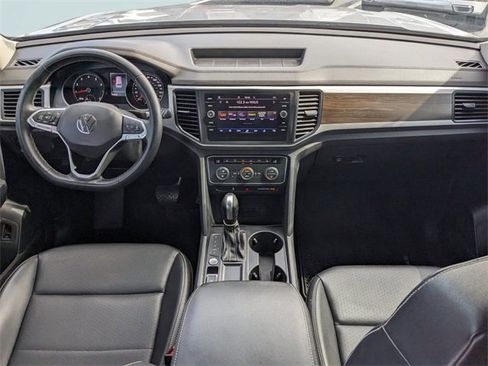 Used 2021 Volkswagen Atlas SE image 24