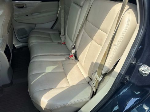 Used 2018 Nissan Murano Platinum w/ Cargo Package FWD image 19