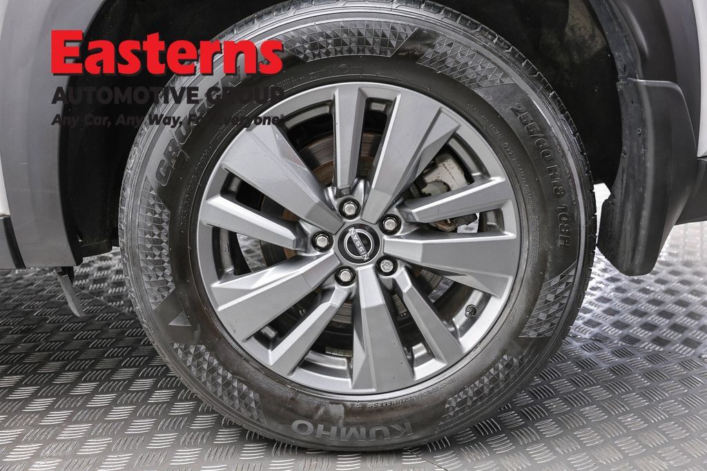 Used 2023 Nissan Pathfinder S AWD/4WD image 10