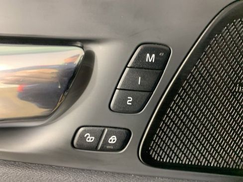 Used 2019 Volvo XC60 T5 Inscription w/ Protection Package Premier image 18