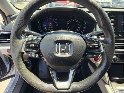 Used 2018 Honda Accord Hybrid image 8
