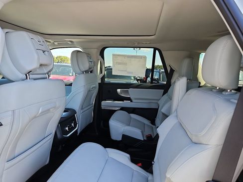 New 2027 Ford Expedition Platinum w/ Driver's Package RWD image 19