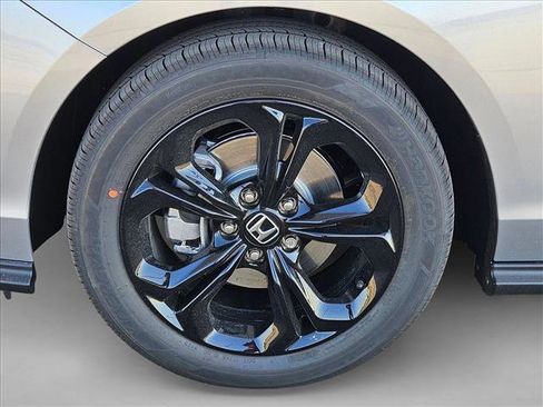 New 2025 Honda Accord SE image 10