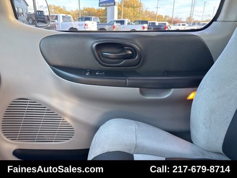 Used 2002 Ford F150 Lightning image 79