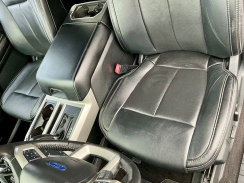 Used 2019 Ford F150 Lariat image 41