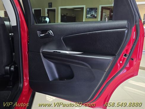 Used 2013 Dodge Journey American Value Package FWD image 14