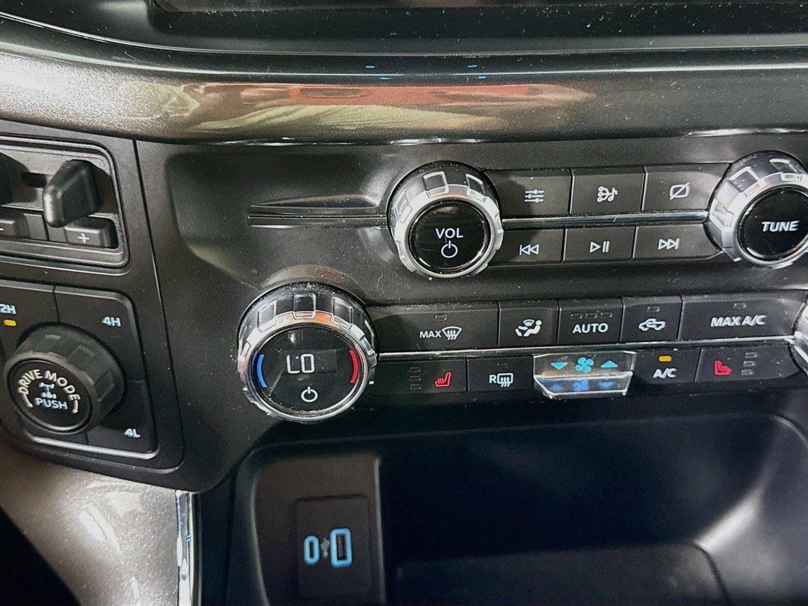Used 2021 Ford F150 XLT w/ Equipment Group 302A High AWD/4WD image 21
