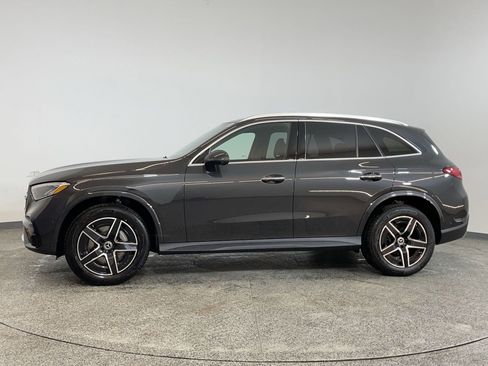 Certified 2025 Mercedes-Benz GLC 300 image 2