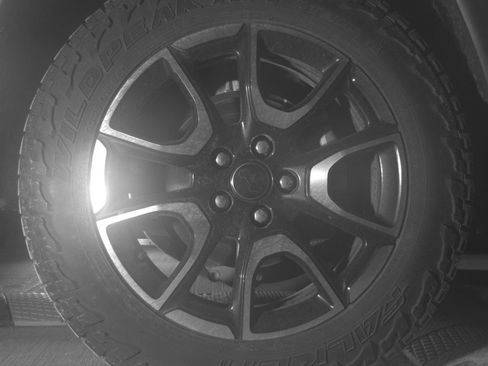 Used 2025 Jeep Compass Trailhawk AWD/4WD image 15