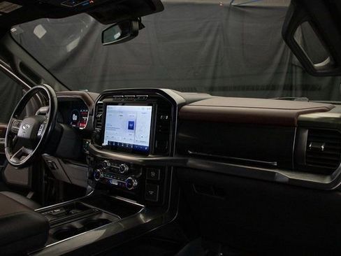 Used 2022 Ford F150 Lariat image 16