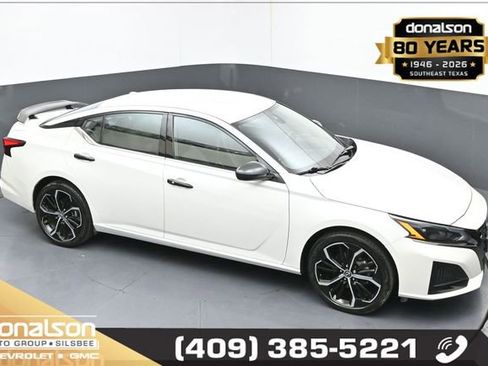 Used 2024 Nissan Altima 2.5 SR AWD/4WD image 18