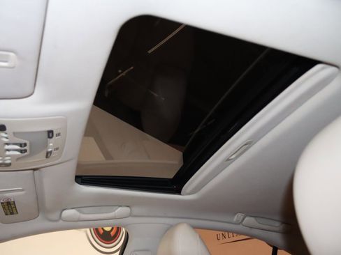 Used 2009 Lexus IS 250 AWD image 16