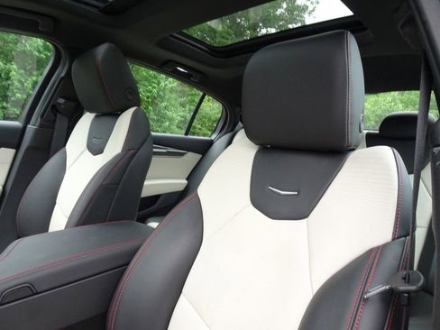 Certified 2025 Cadillac CT5 Sport w/ Technology Package AWD/4WD image 9