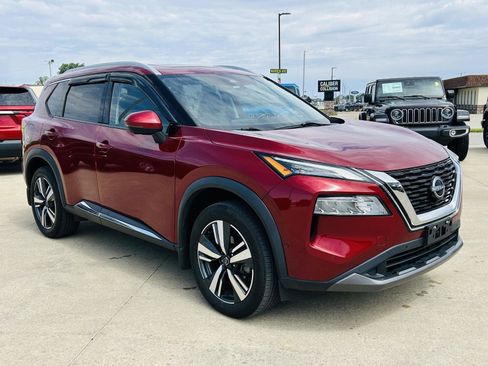 Used 2023 Nissan Rogue SL w/ SL Premium Package AWD/4WD image 2
