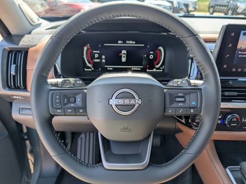 New 2026 Nissan Pathfinder Platinum w/ Cargo Package AWD/4WD image 30