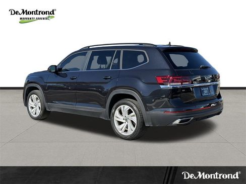 Used 2023 Volkswagen Atlas SE w/ Panoramic Sunroof Package image 7