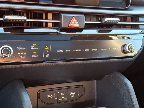 New 2026 Kia Sportage EX AWD/4WD image 12