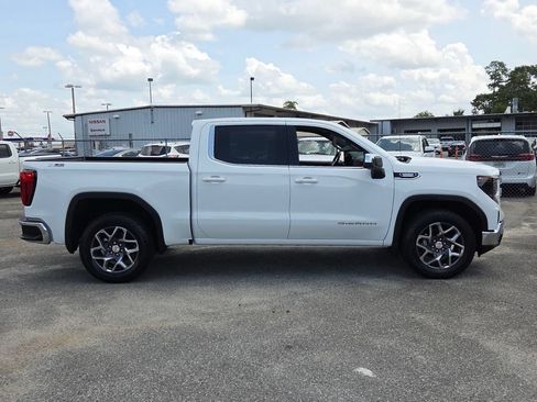 New 2026 GMC Sierra 1500 SLE AWD/4WD image 11