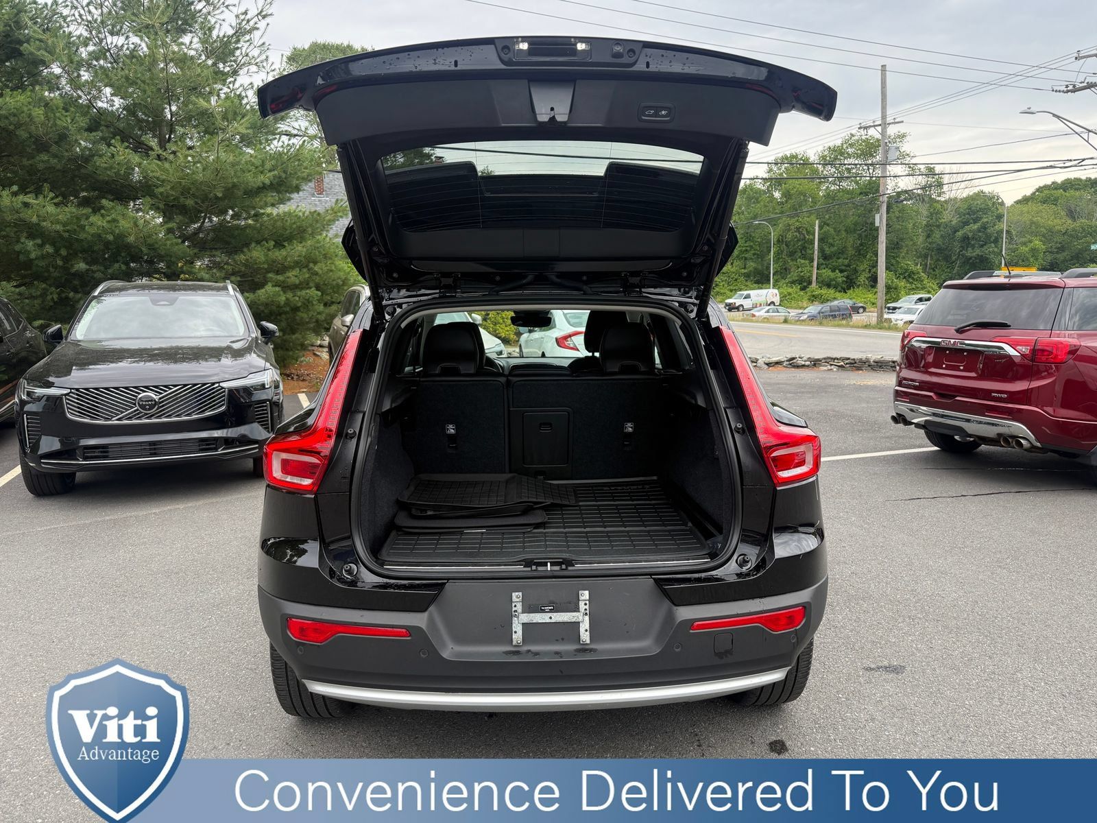 Certified 2023 Volvo XC40 B5 Ultimate w/ Protection Package Premier AWD/4WD image 23